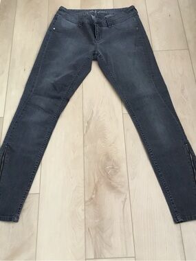 Charcoal Gray Skinny Jeans with Zip Fly